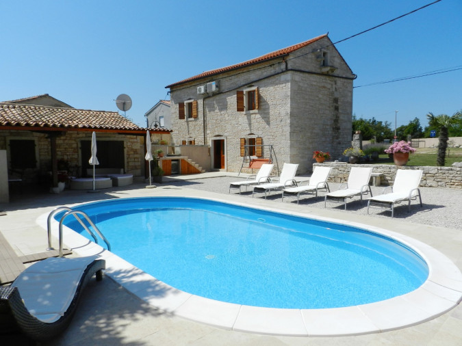 Villa Smolica, Istrian Villas, with pool, near Barban in Istria, Croatia