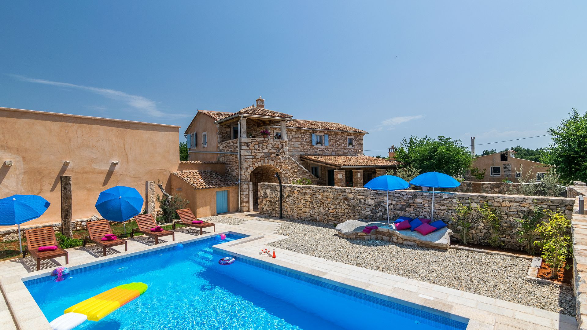 Istrien villas - Ideal f&uuml;r einen erholsamen Urlaub in Barban Bereich, Istrische Villen mit Pool in der N&auml;he von Barban in Istrien, Kroatien